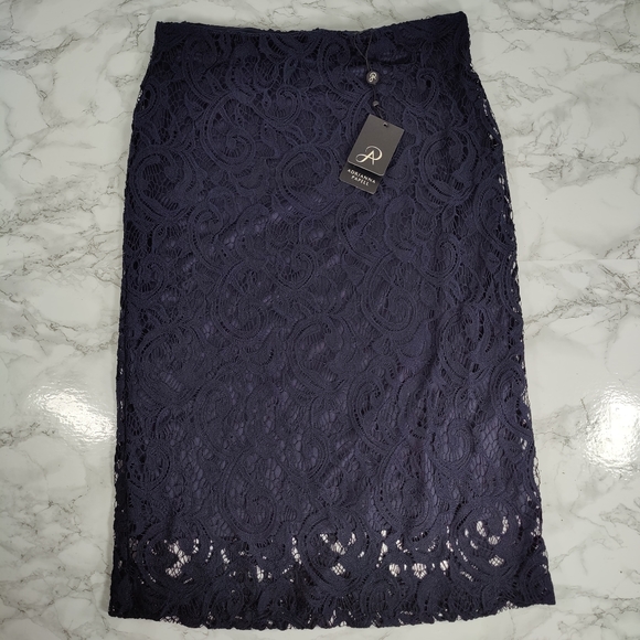 NWT Adrianna Papell Blue Moon Navy Lace Pencil Skirt Size Small - Picture 9 of 10